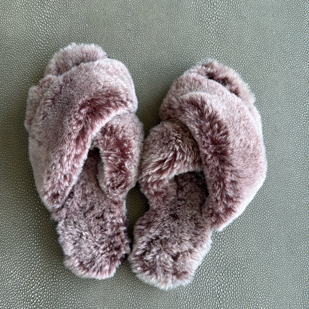 EMU Australia slippers